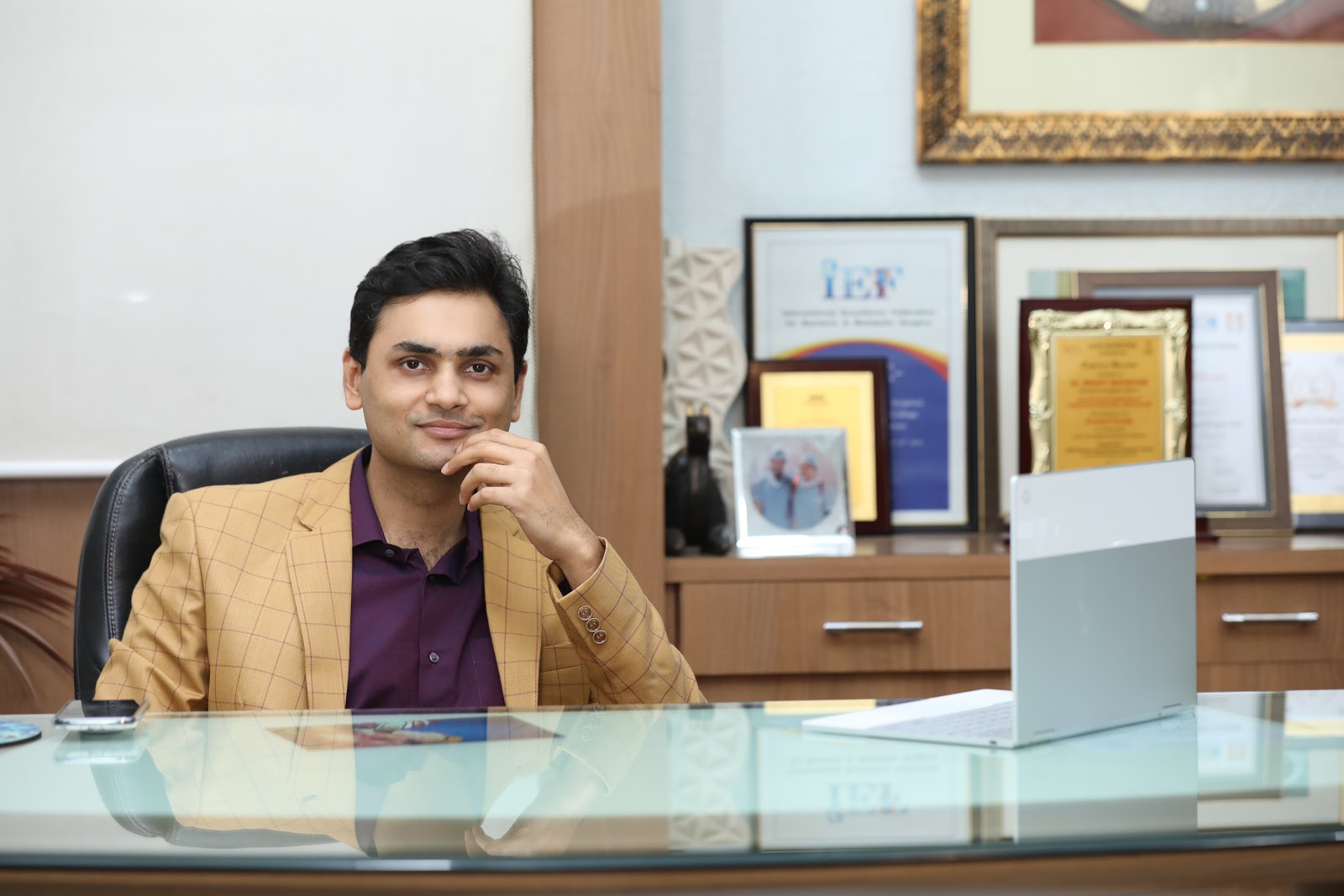 Dr. Mahak Bhandari